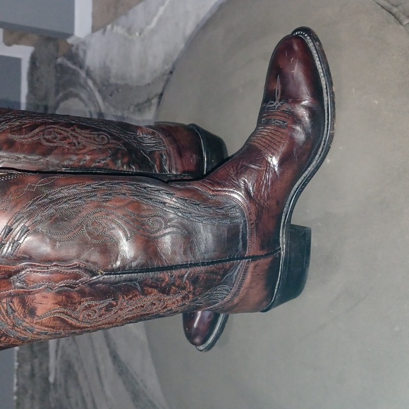 Lucchese Men Cowboy Boots. Size 10 Brown - Picture 4 of 11